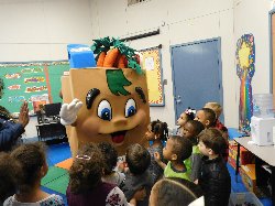 HEB Buddy visits North ELC